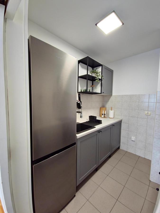 Uptown Place Apartment Zara Esterno foto