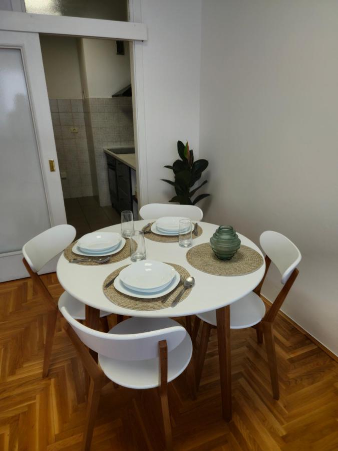 Uptown Place Apartment Zara Esterno foto