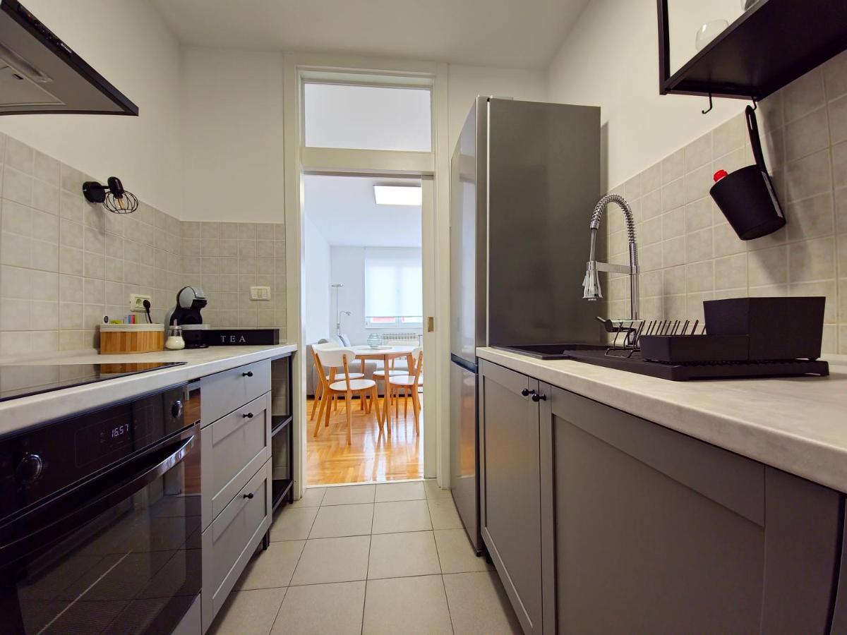 Uptown Place Apartment Zara Esterno foto